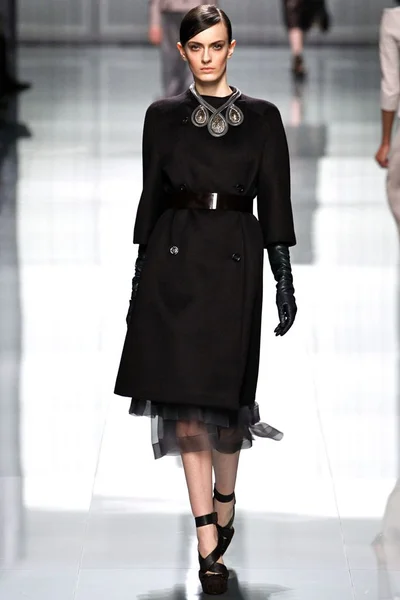 Look 5